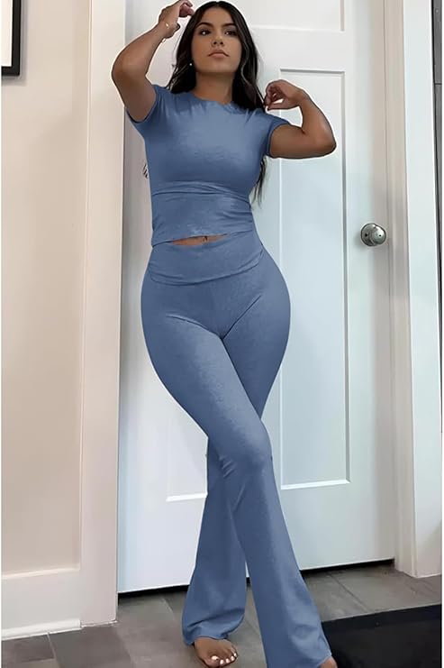 Women's 2-Piece Crop Top and Flare Pants Set – Short Sleeve Lounge & Streetwear Outfit